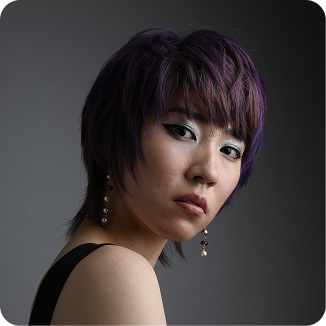 女性